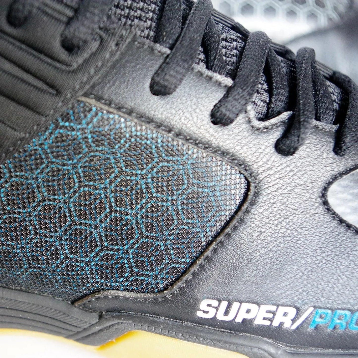  Karakal Super Pro Indoor Court Badminton Shoes - Black